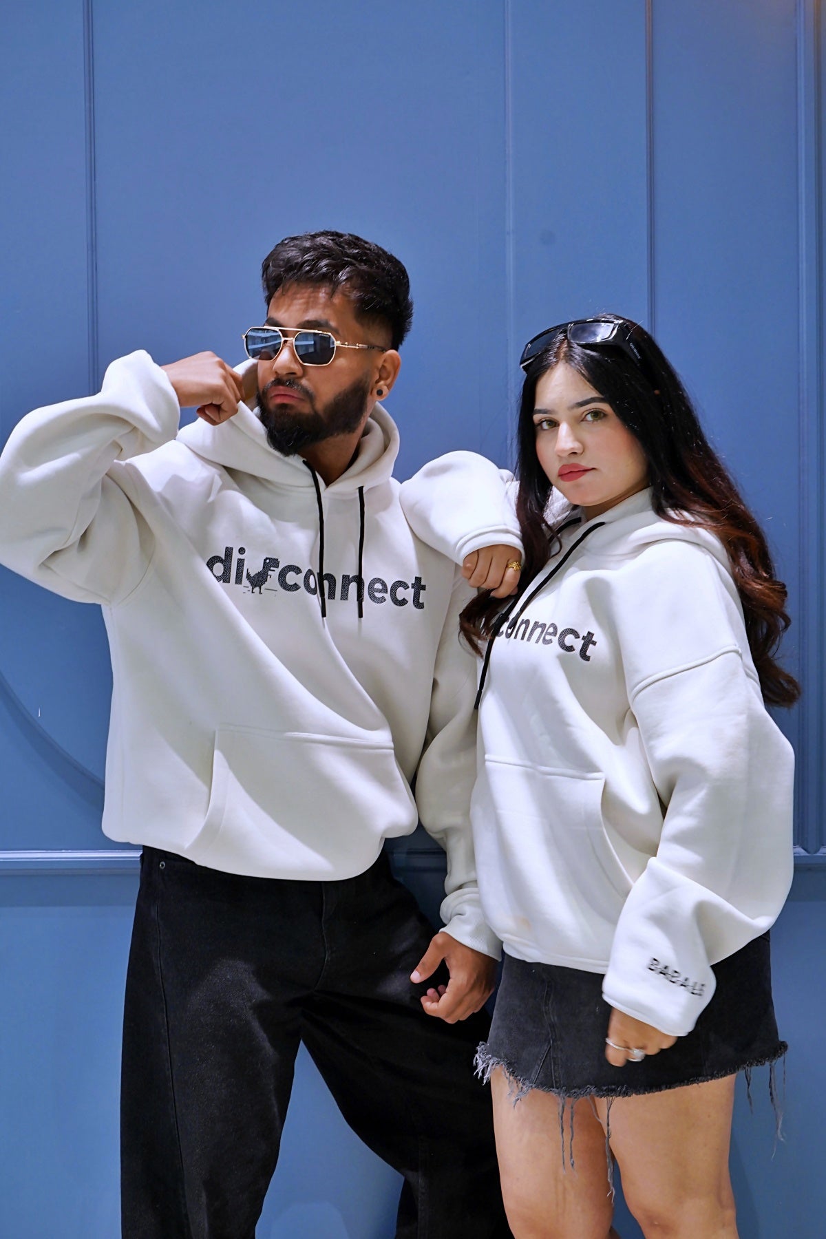 "DISCONNECT" Oversized Hoodie Off-White