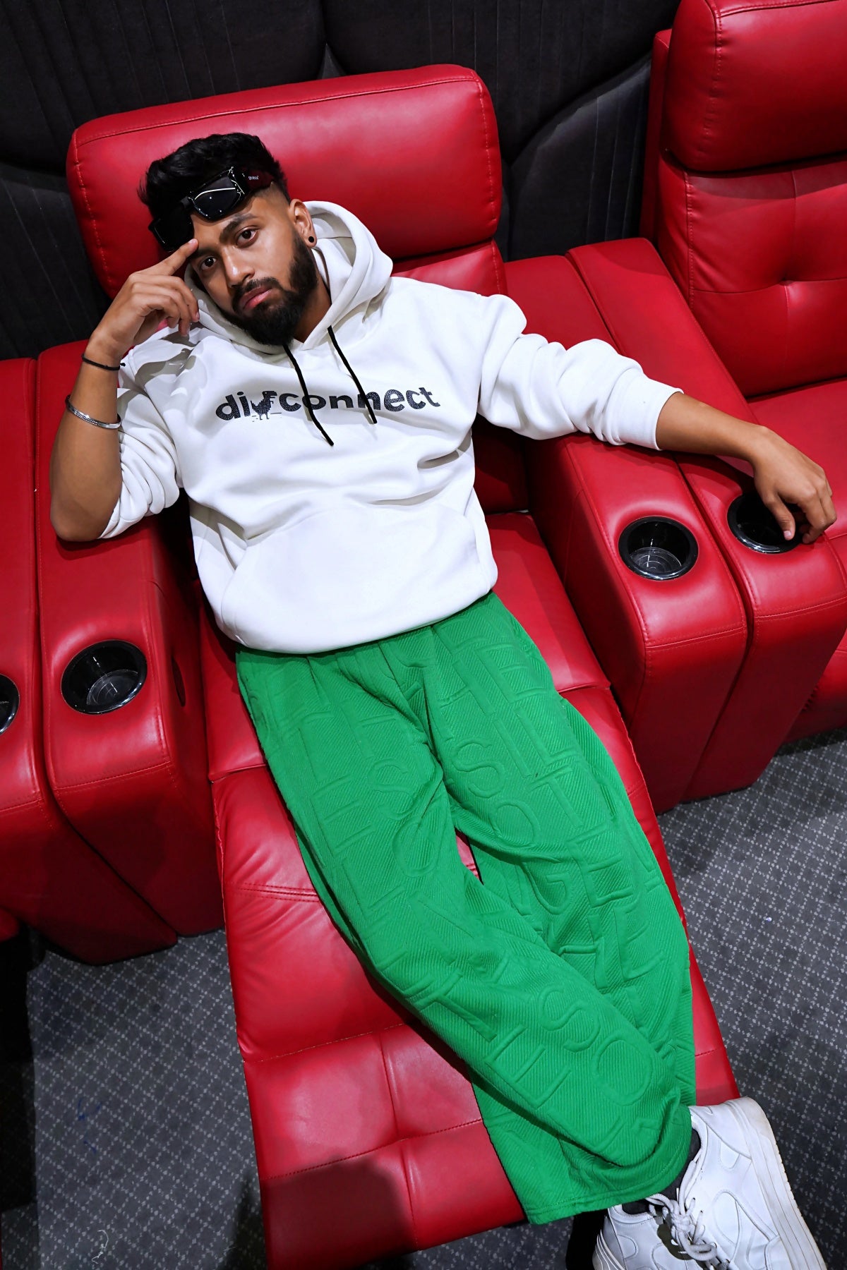 "DISCONNECT" Oversized Hoodie Off-White